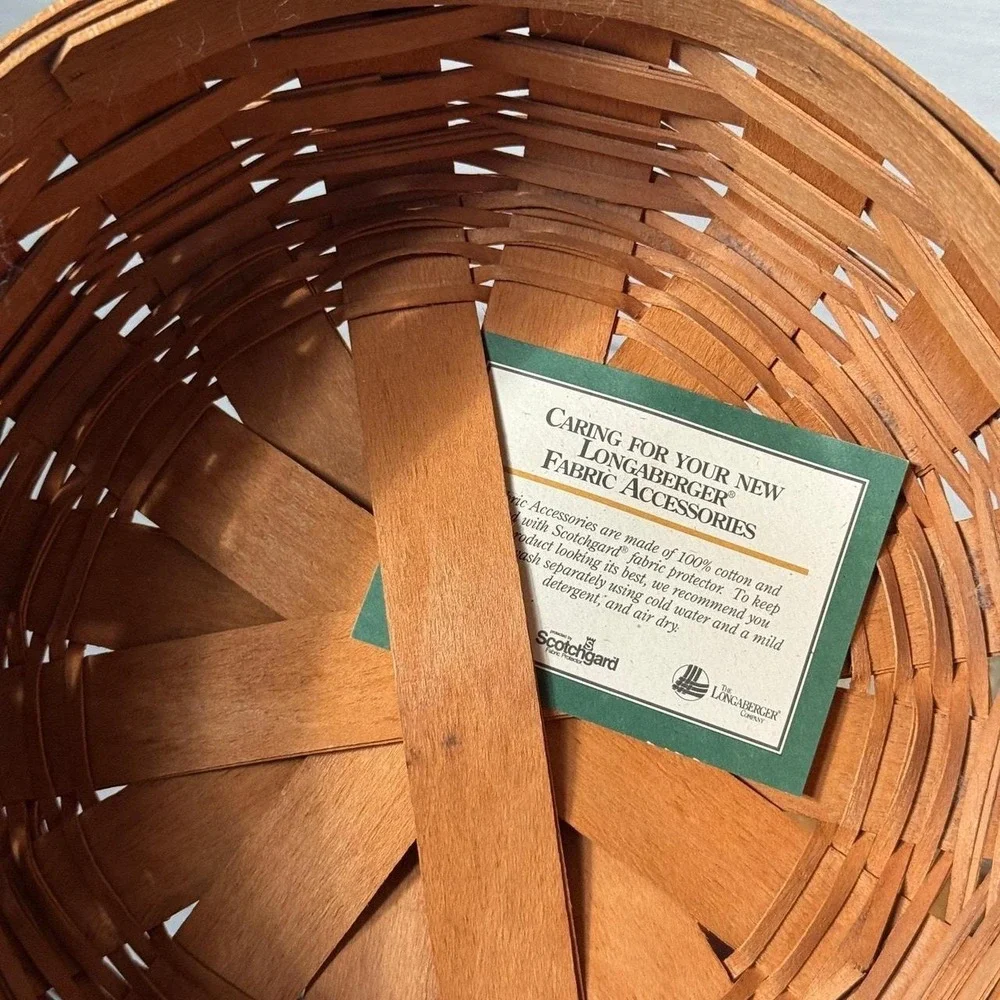 Longaberger 1990 Round Woven Basket Leather Handles Fabric Liner Plastic Insert